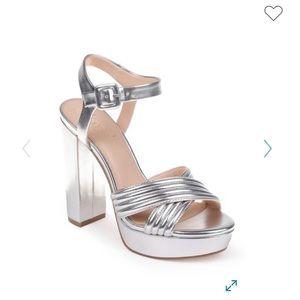 Badgley Mischka Kayley Platforms